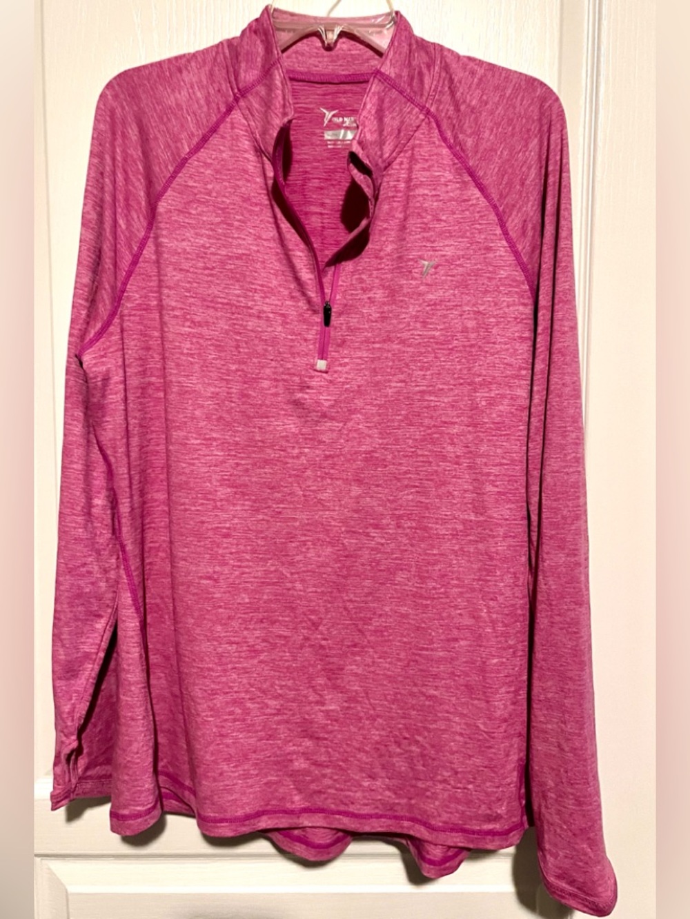 2 for $20! Old Navy Active Heathered Pink Performance Pullover